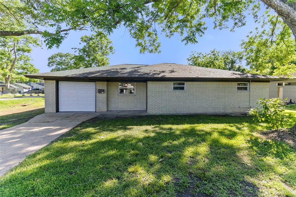 401 S Fig Street, Sweeny, Texas image 22