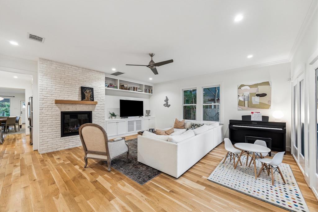 1411 Oxford Street, Houston, Texas image 9