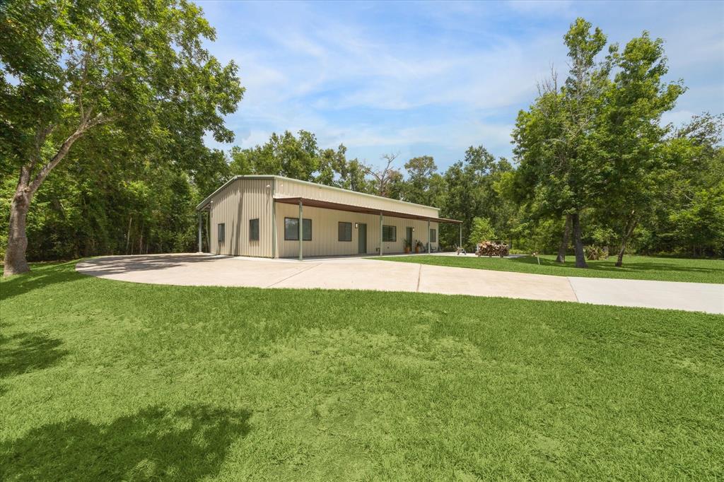 1425 Oak Hollow Drive
