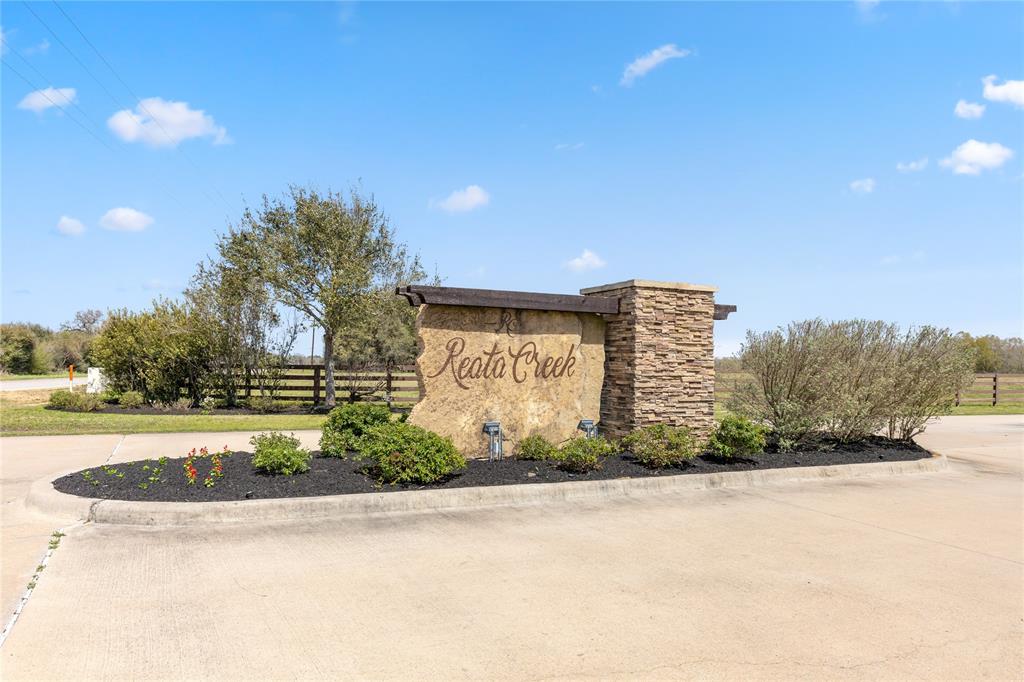 401 Silverton Circle, Hempstead, Texas image 8
