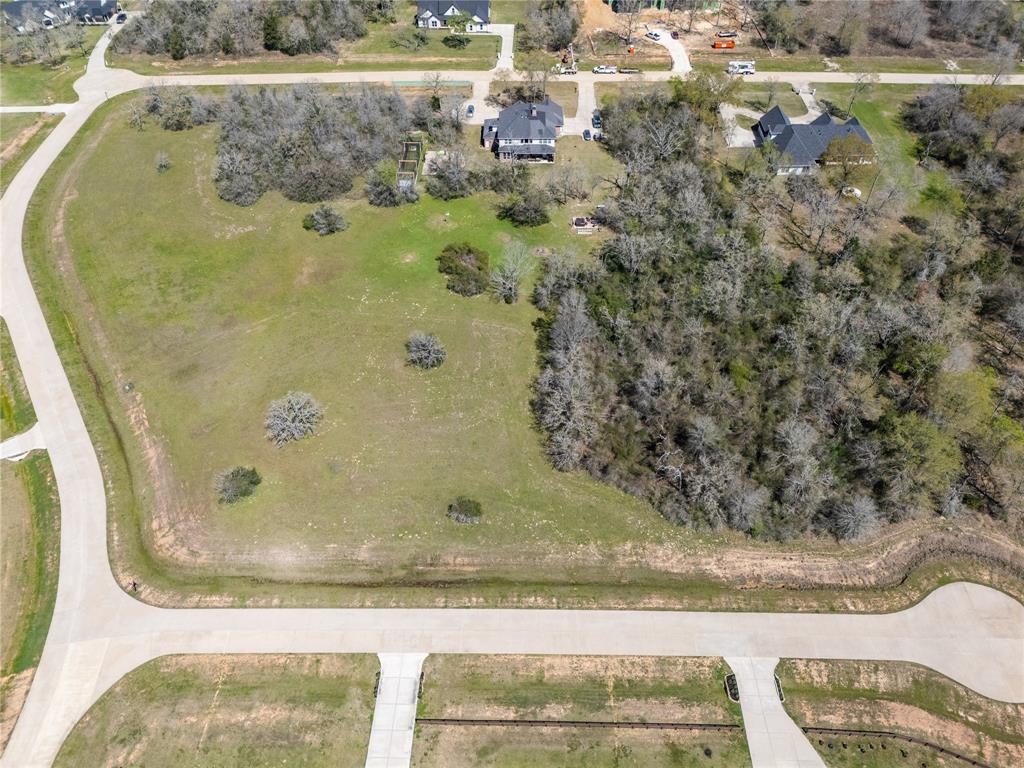 401 Silverton Circle, Hempstead, Texas image 3