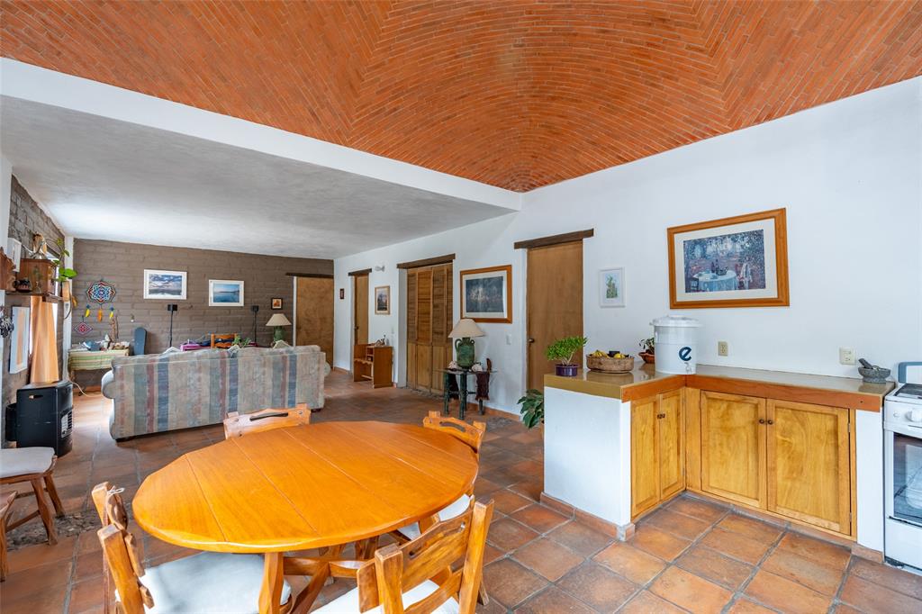 Tennessee 37886, Mexico, 5 Bedrooms Bedrooms, ,2 BathroomsBathrooms,Residential,Active,185723