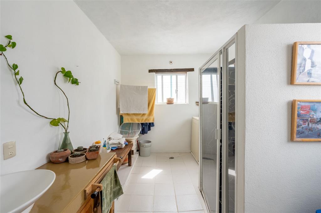 Tennessee 37886, Mexico, 5 Bedrooms Bedrooms, ,2 BathroomsBathrooms,Residential,Active,185723