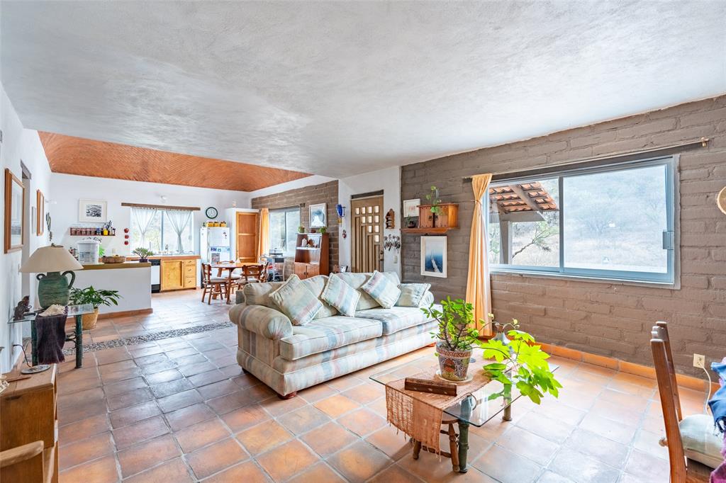 Tennessee 37886, Mexico, 5 Bedrooms Bedrooms, ,2 BathroomsBathrooms,Residential,Active,185723