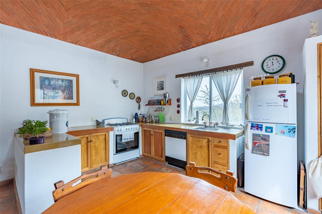 Tennessee 37886, Mexico, 5 Bedrooms Bedrooms, ,2 BathroomsBathrooms,Residential,Active,185723