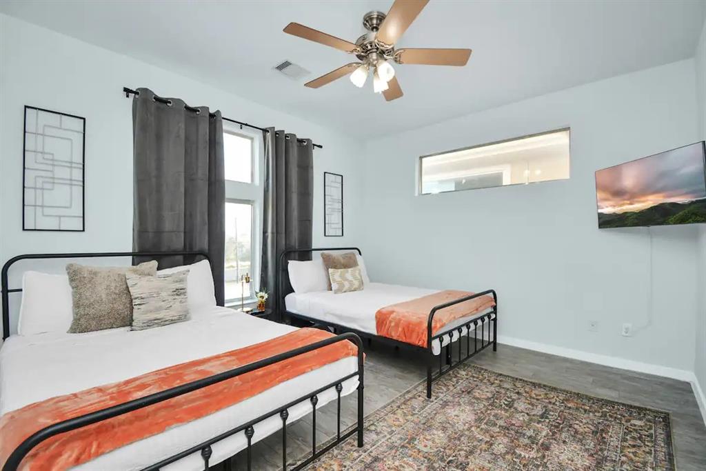 5411 Lindsay Lane, Houston, Texas image 26
