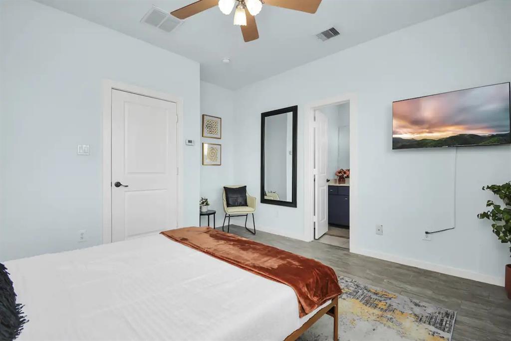5411 Lindsay Lane, Houston, Texas image 18