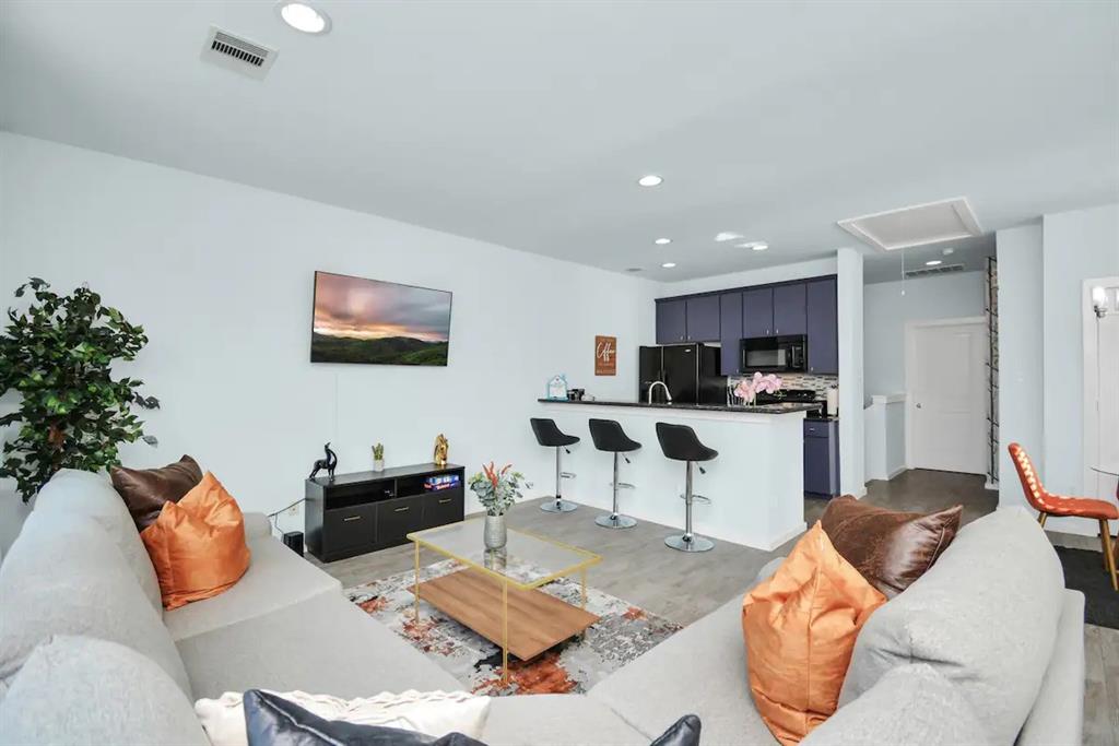 5411 Lindsay Lane, Houston, Texas image 3