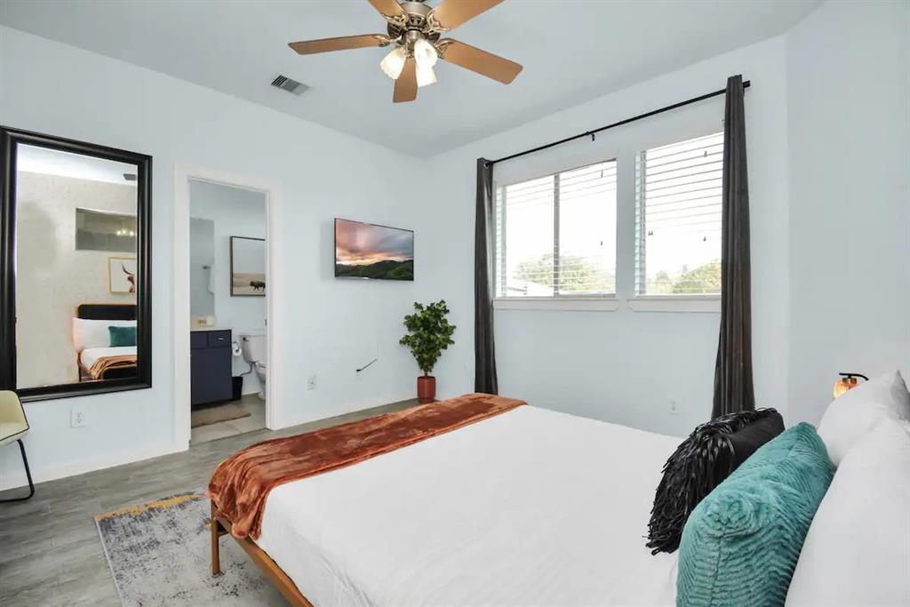 5411 Lindsay Lane, Houston, Texas image 19