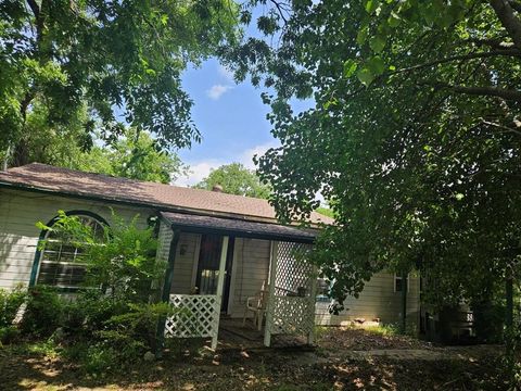 617 S Binkley Street Sherman TX 75092