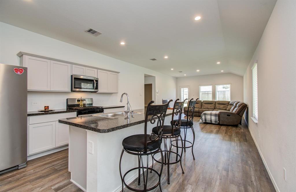 24322 Saddlestone Green Drive, Spring, Texas image 5