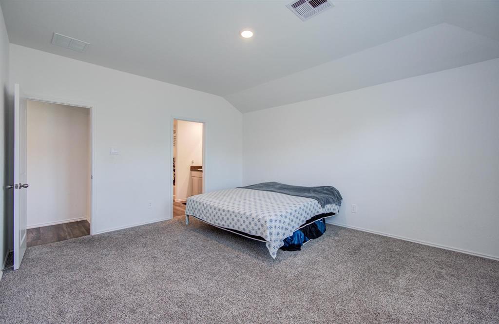 24322 Saddlestone Green Drive, Spring, Texas image 12