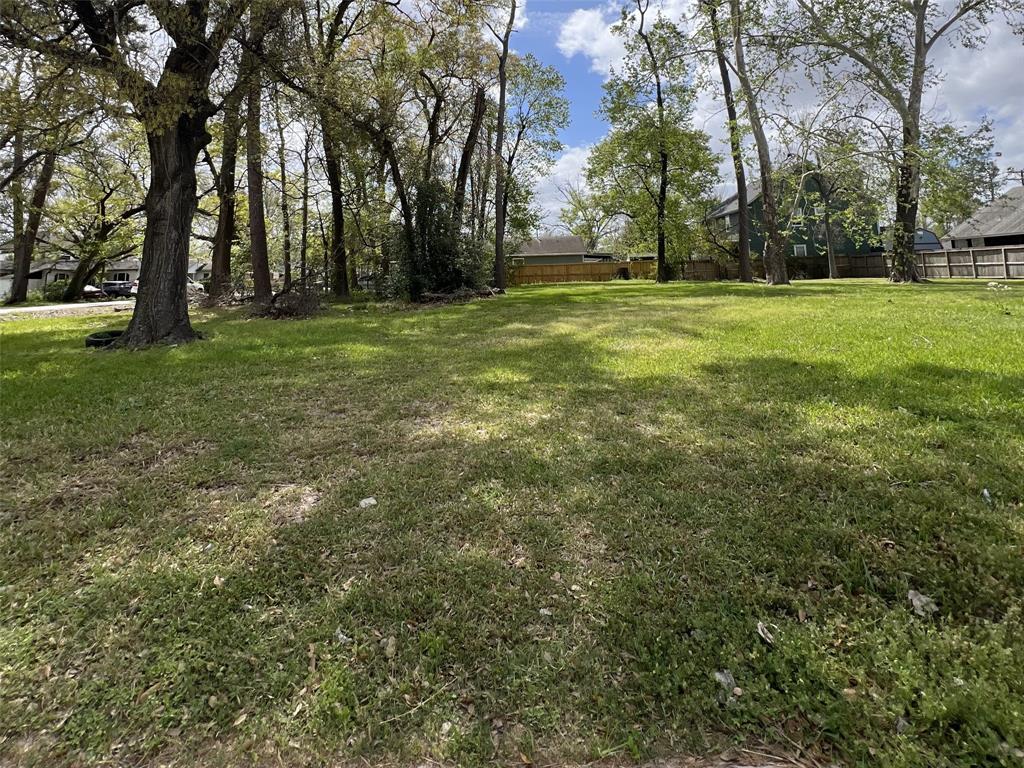 2027 W Little York Road, Houston, Texas image 2