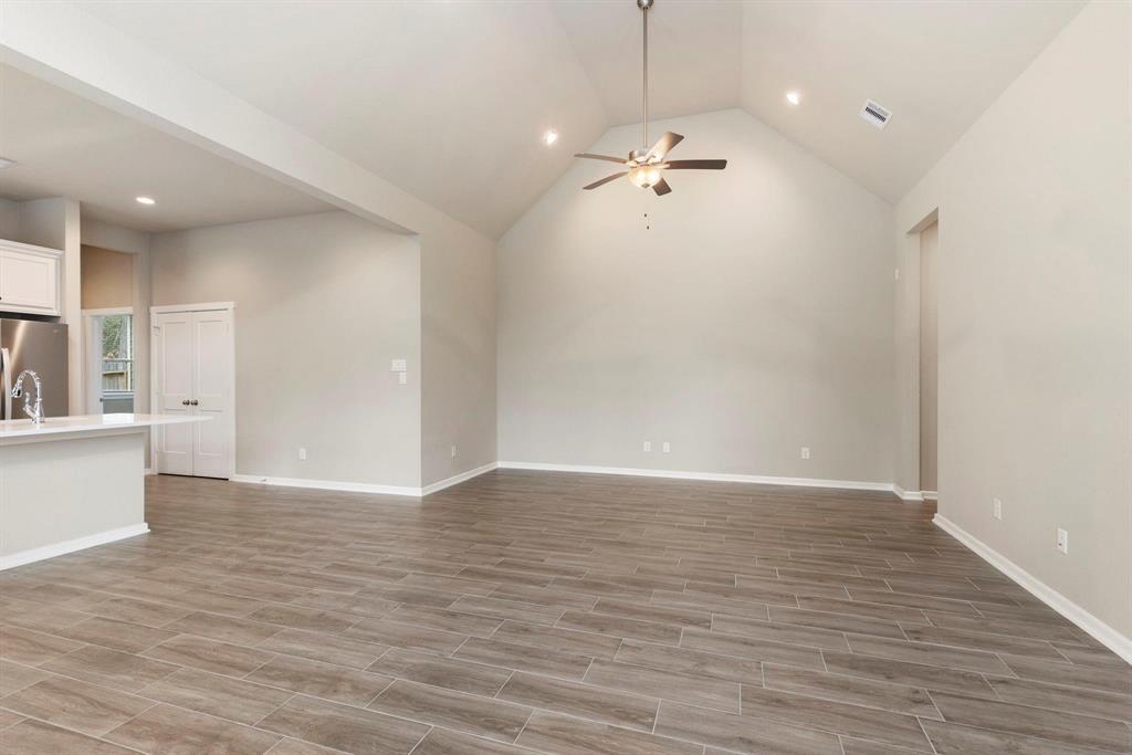 208 S Spotted Fern Drive
