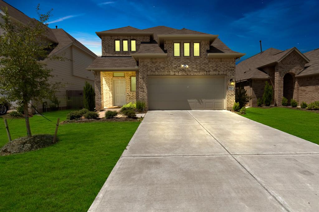 8826 Trenton Landing Lane, Richmond, Texas image 3