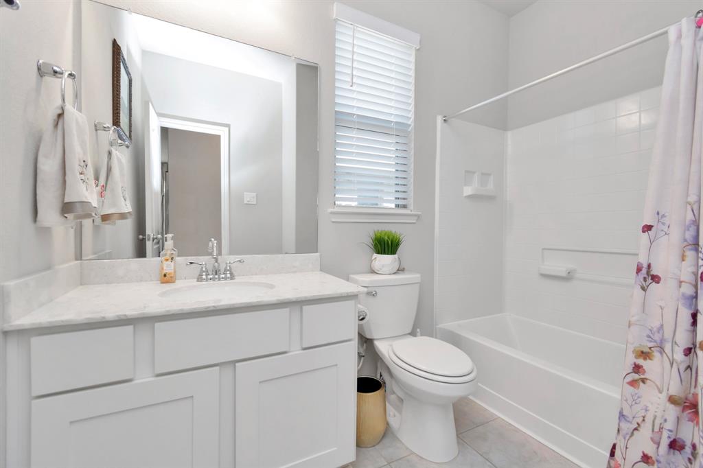 8826 Trenton Landing Lane, Richmond, Texas image 25