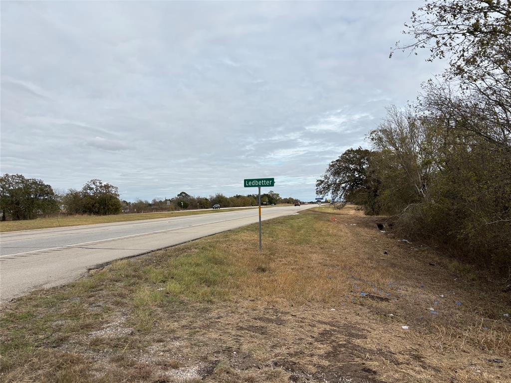 500 W Highway 290, Ledbetter, Texas image 1