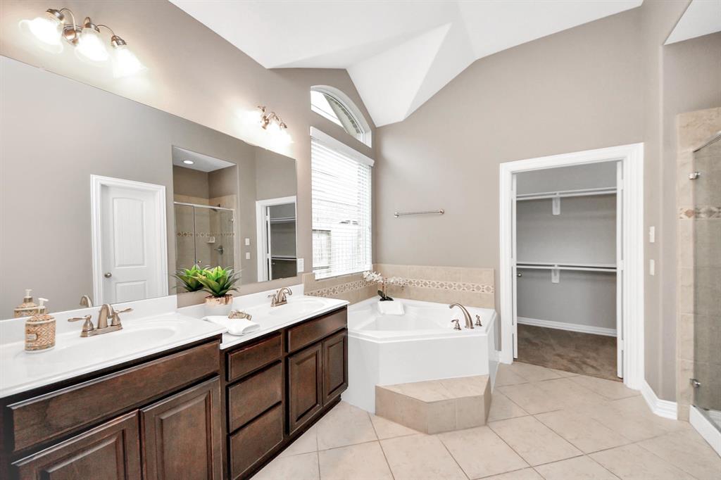 5409 Tara Oaks Court, Rosharon, Texas image 18