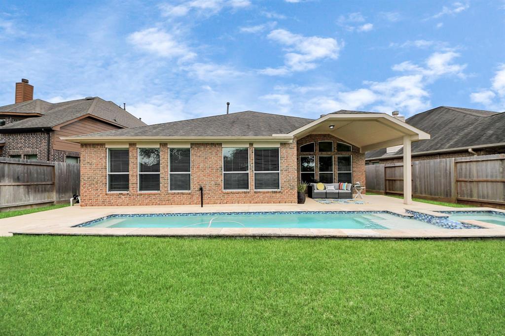 5409 Tara Oaks Court, Rosharon, Texas image 33