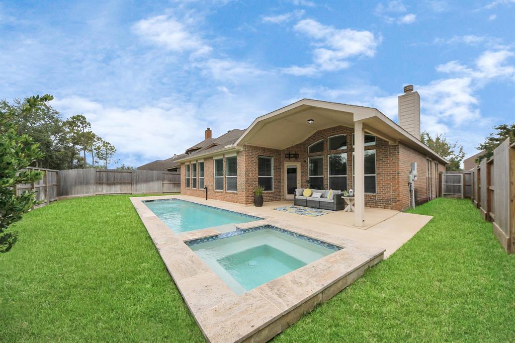 5409 Tara Oaks Court, Rosharon, Texas image 2