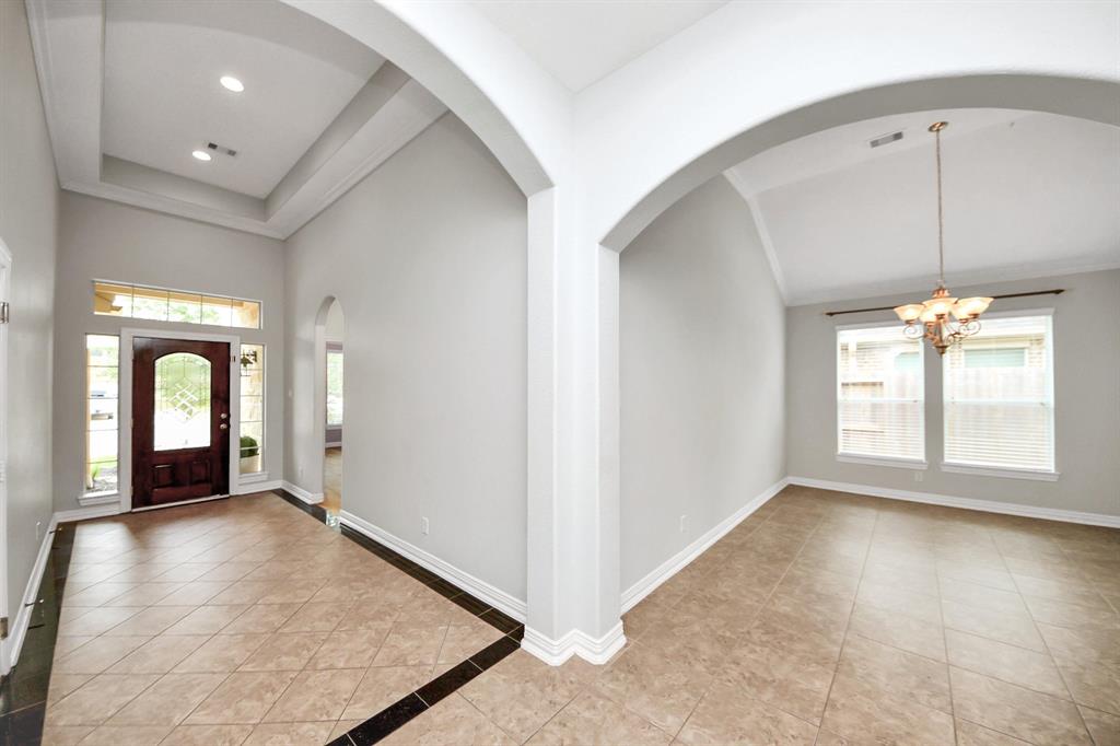 5409 Tara Oaks Court, Rosharon, Texas image 4