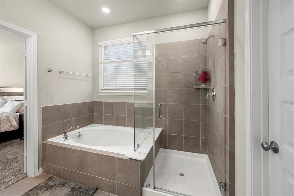 618 Ellwood Terrace Lane, Richmond, Texas image 11