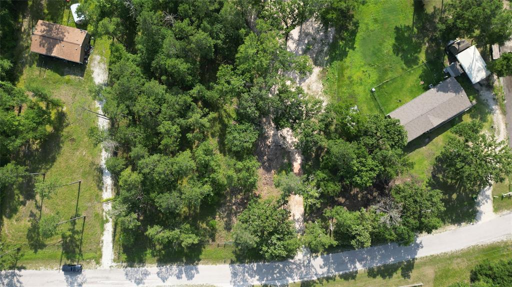 105 Utley Road, Huntsville, Texas image 2