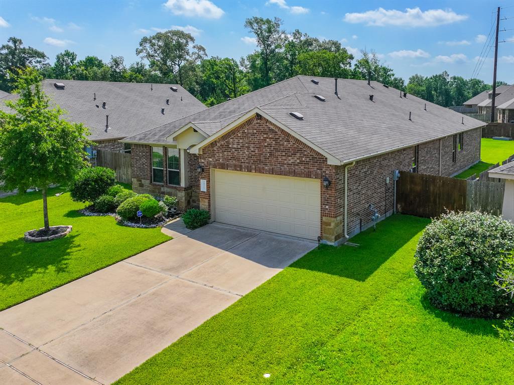 24322 S Newcastle Bay Trail, Spring, Texas image 3