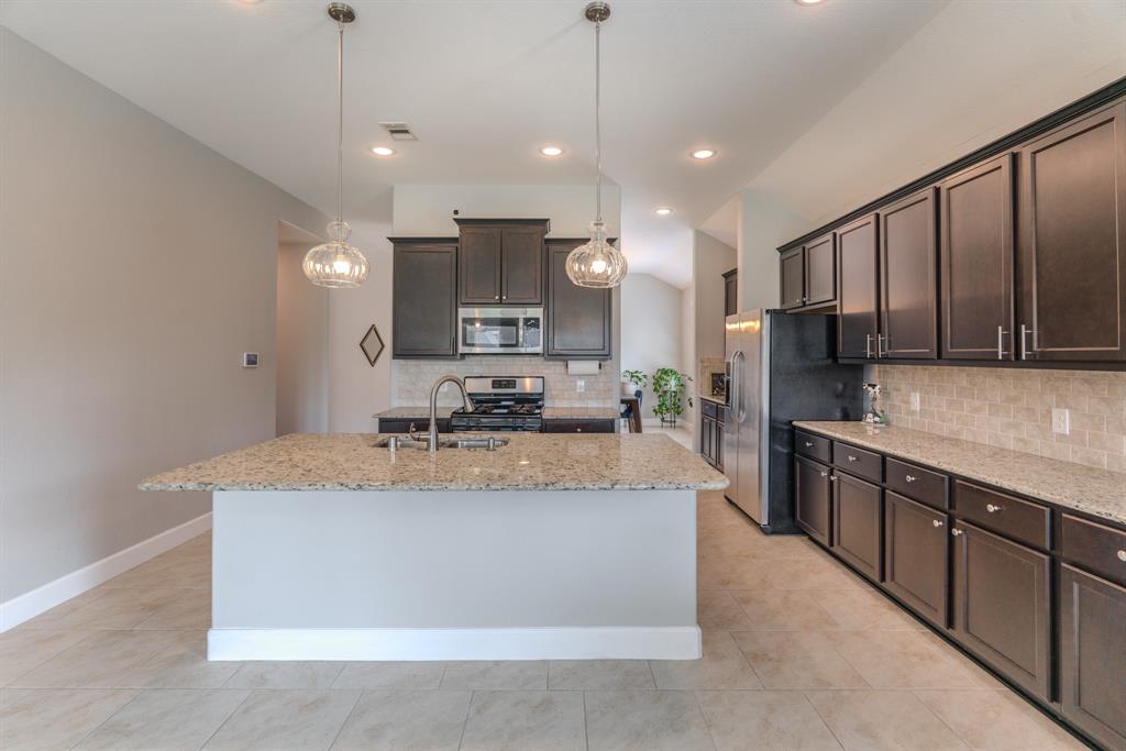24322 S Newcastle Bay Trail, Spring, Texas image 23
