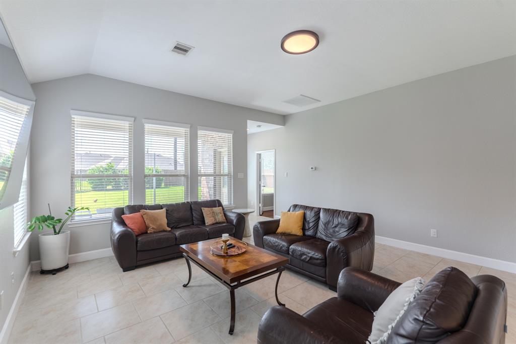 24322 S Newcastle Bay Trail, Spring, Texas image 31