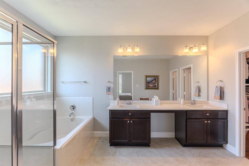 24322 S Newcastle Bay Trail, Spring, Texas image 36