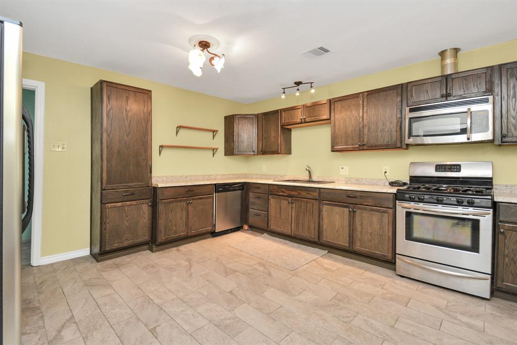 1905 Little Street, La Marque, Texas image 9