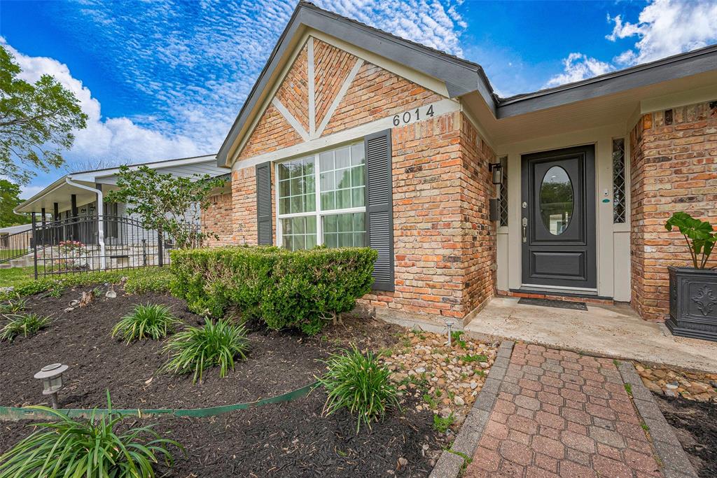 6014 Beaudry Drive, Houston, Texas image 2