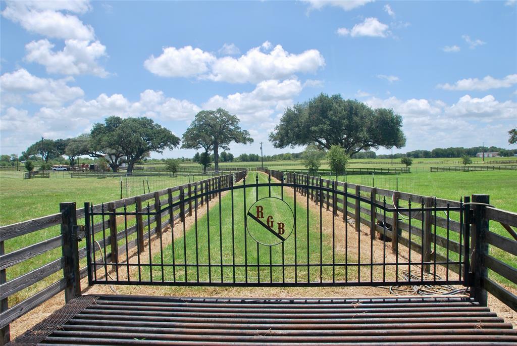 66 County Road 77d, Schulenburg, Texas image 47