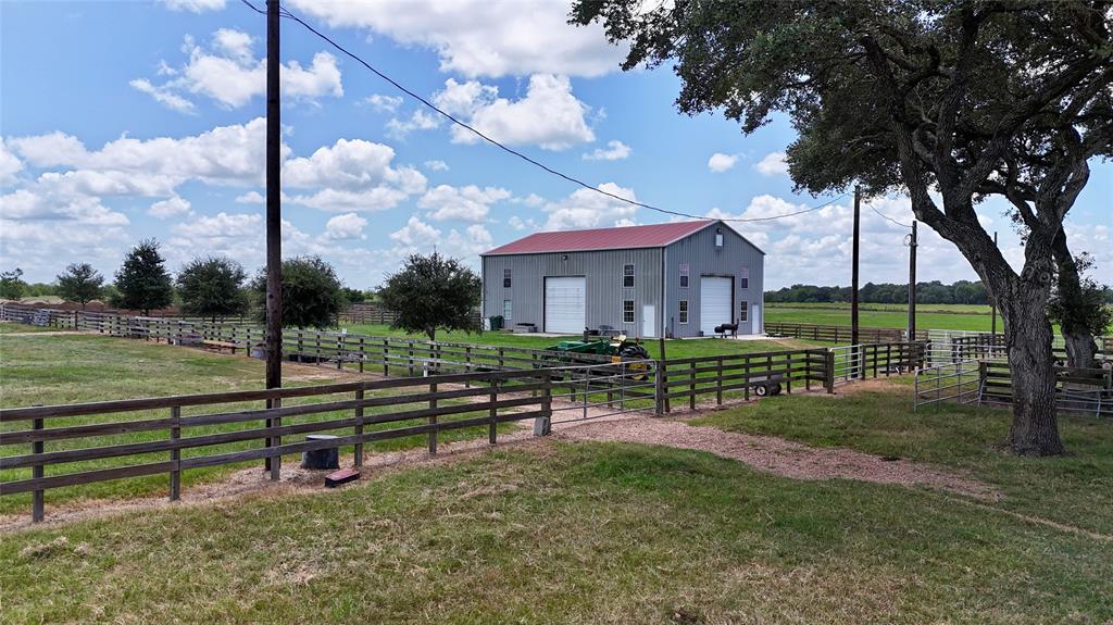 66 County Road 77d, Schulenburg, Texas image 11