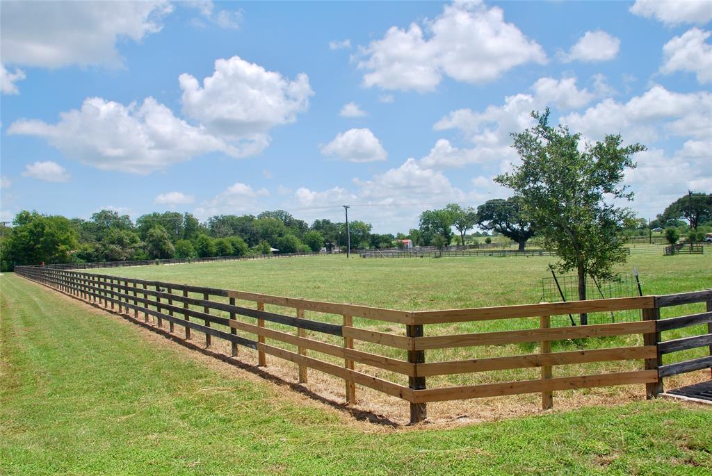 66 County Road 77d, Schulenburg, Texas image 42