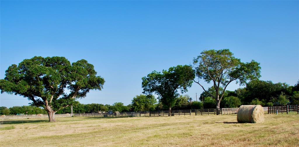 66 County Road 77d, Schulenburg, Texas image 45