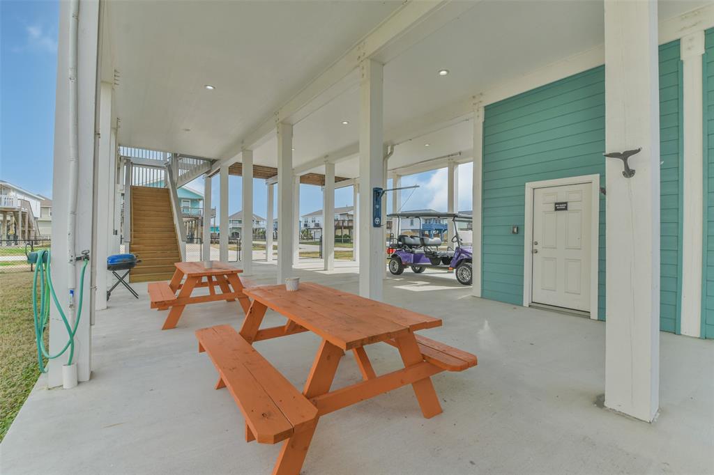 4022 Fort Bend Drive