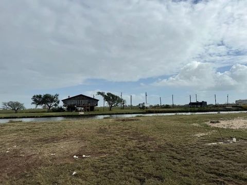 Photo of 532 Mariner Street, Sargent, TX 77414 (MLS # 56768796)