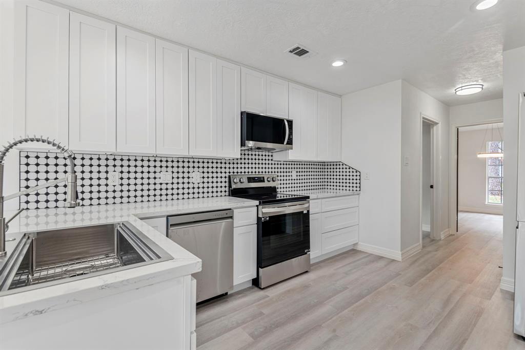 3506 Valley Haven Drive, Houston, Texas image 21