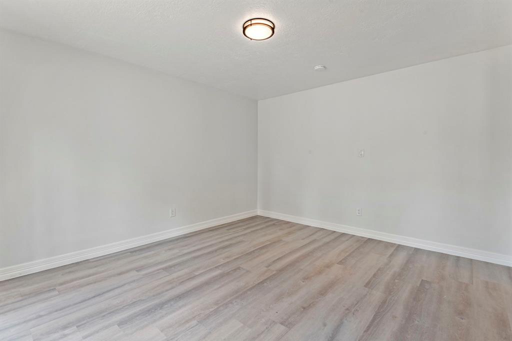3506 Valley Haven Drive, Houston, Texas image 9