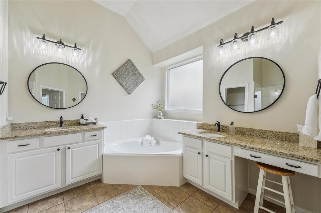 11727 Short Trail Lane, Tomball, Texas image 15