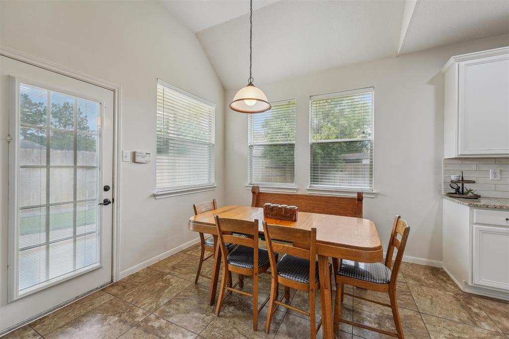 11727 Short Trail Lane, Tomball, Texas image 7