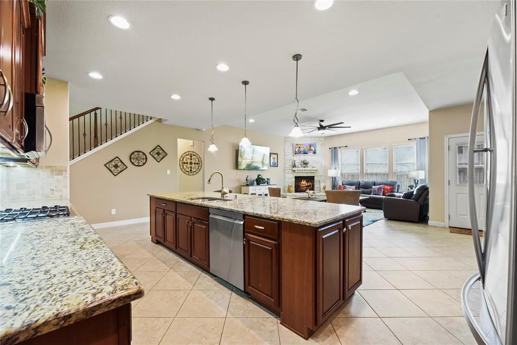 26020 Bassfield Lane, Katy, Texas image 9