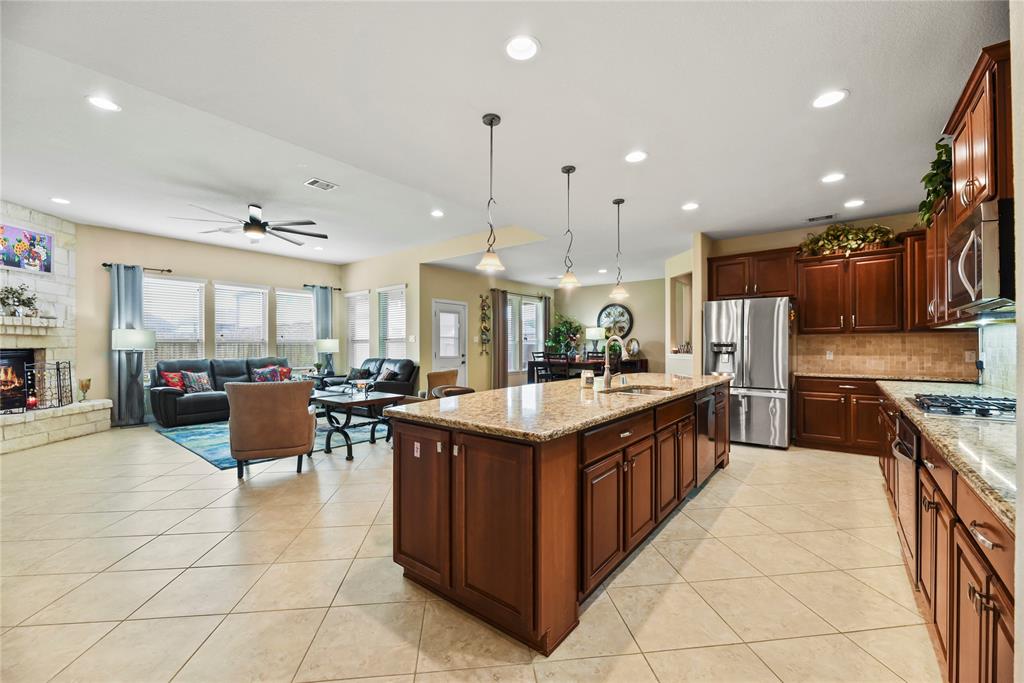 26020 Bassfield Lane, Katy, Texas image 10