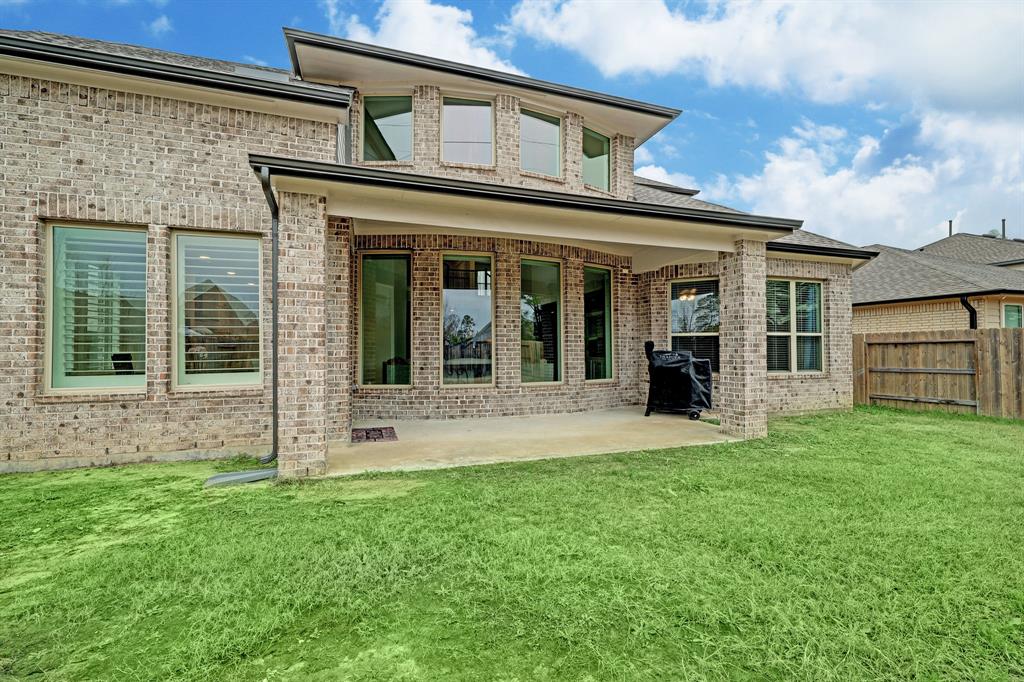 12531 Tullich Run Drive, Humble, Texas image 31