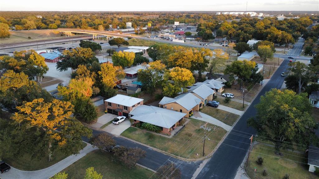 701 Cedar Street, Hearne, Texas image 5