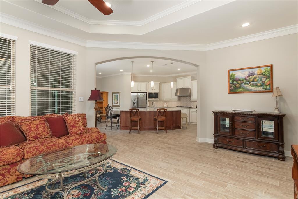 4044 Windsor Chase Drive, Spring, Texas image 11