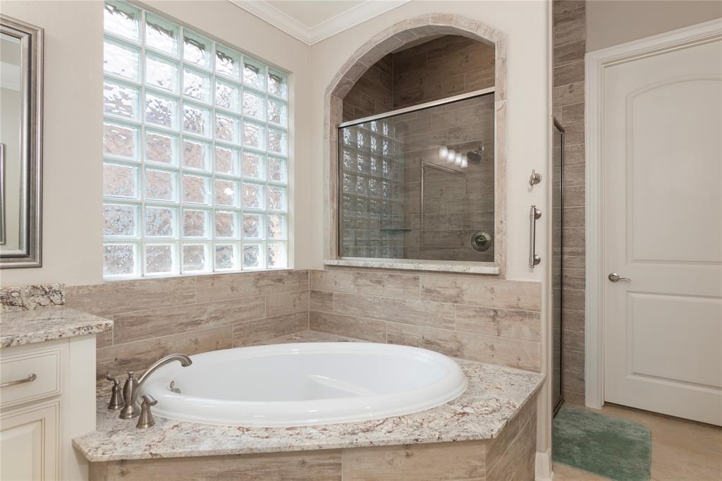 4044 Windsor Chase Drive, Spring, Texas image 31