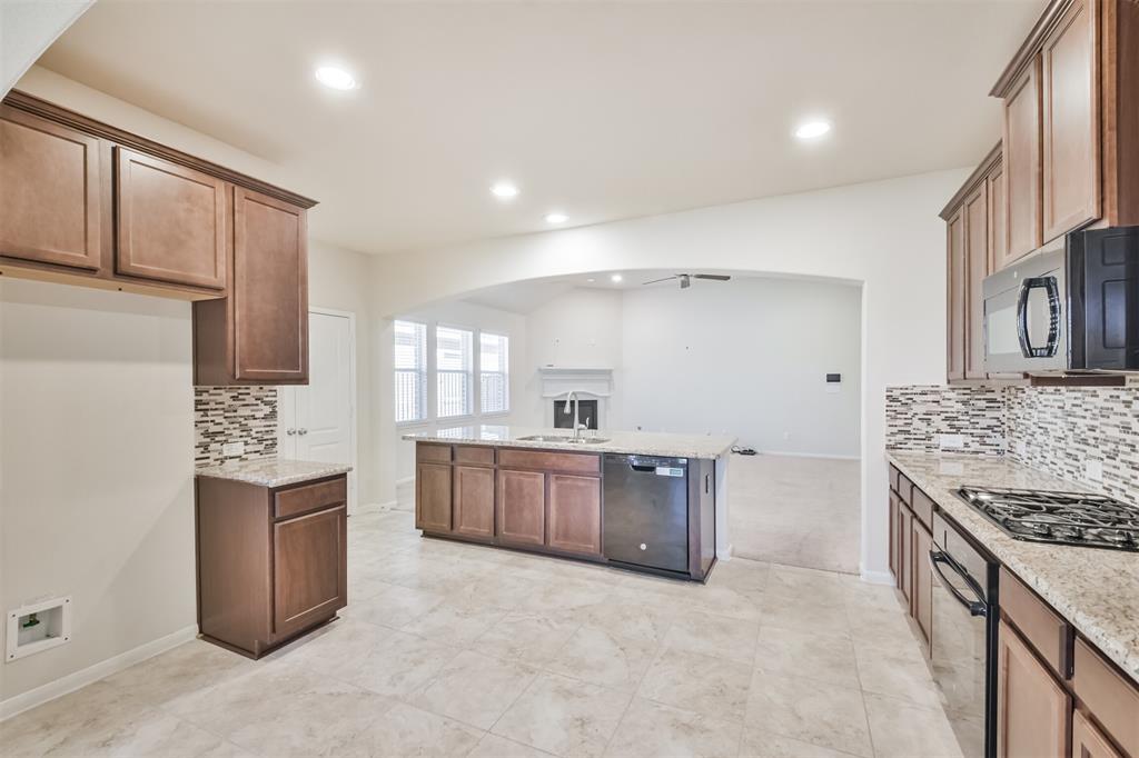 9135 Monarch Field Lane, Cypress, Texas image 13